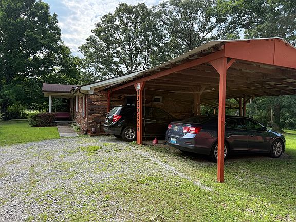4th image of 11647 Rochester Rd