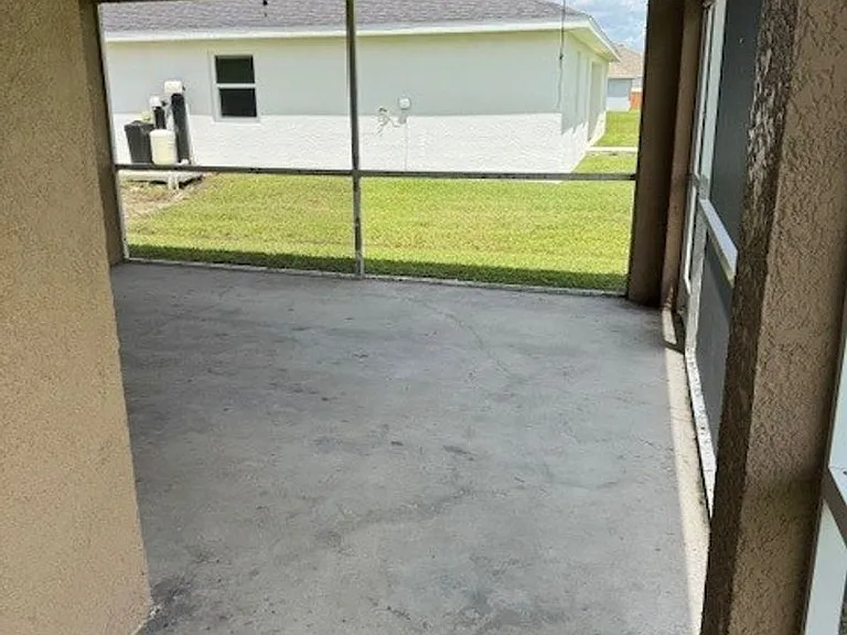 1017 NW 24th Ave — Photo 42