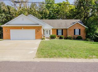 200 Sunset Ln, New Haven, MO 63068