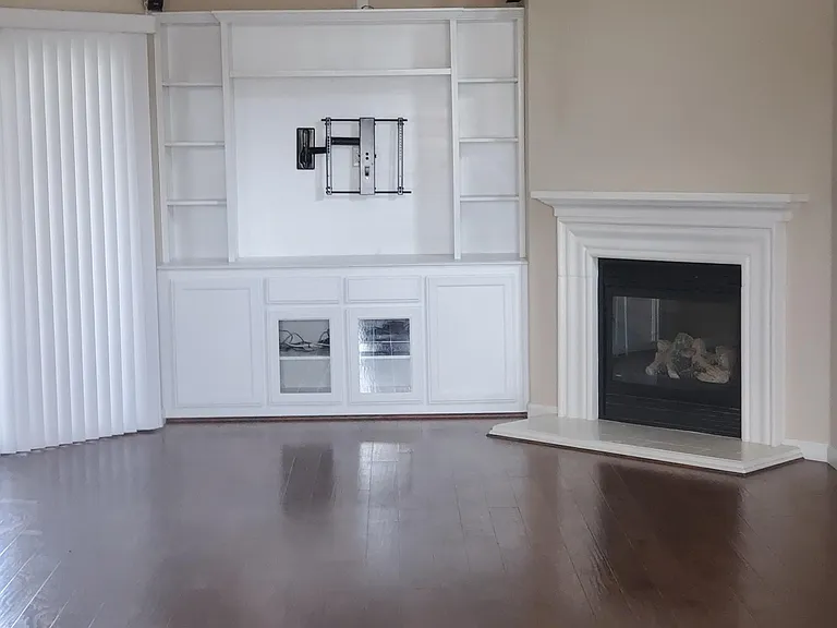 1566 Persimmon St #1 — Photo 4