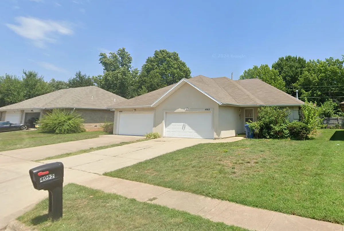 2 bed, 1156 sqft, $1,400 — Photo 1