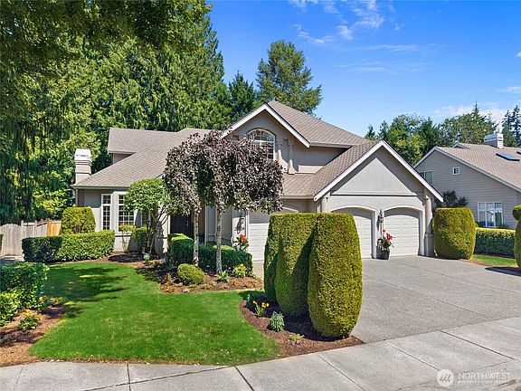 2nd image of 20534 NE 33rd Court NE