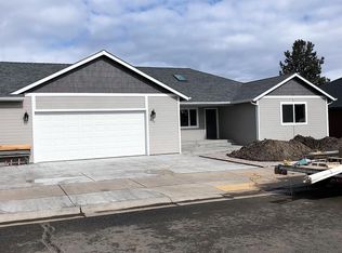 911 Quail Point Ct, Klamath Falls, OR 97601