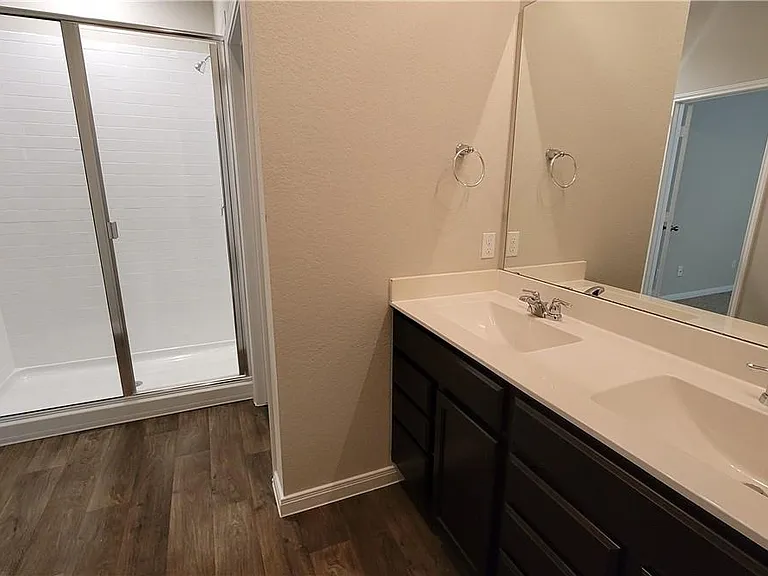 6406 Kildare Dr — Photo 12