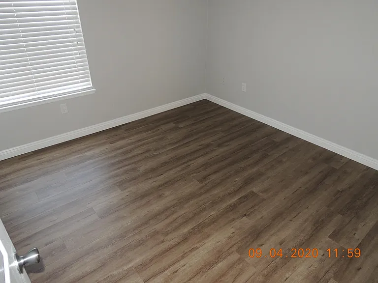 2053 S Plum Ave — Photo 9