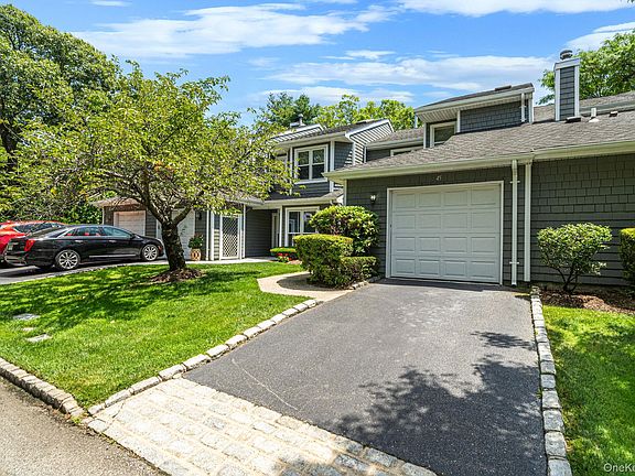 3rd image of 45 Madder Lake Cir