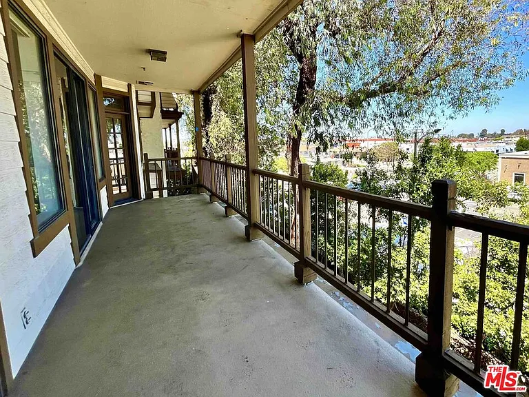 2567 Plaza Del Amo #207 — Photo 8