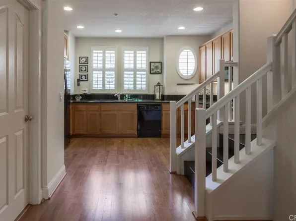 1383 Cattail Ct, San Marcos, CA 92078