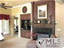 3rd image of 6401 Oak Hollow Ln