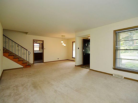 2nd image of 1206 W Sigwalt St