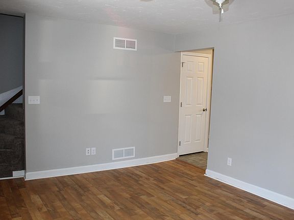 4th image of 29 N Grant St