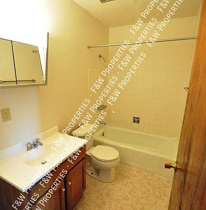 2nd image of 1001 E Rich St APT 306