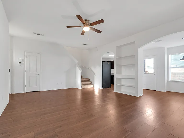 229 Irick Ct — Photo 3