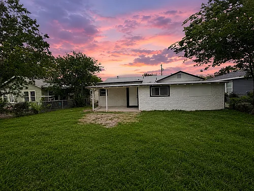 1638 Gorman Photo 1