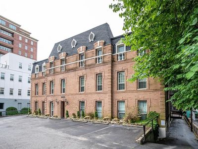3649 Peachtree Rd NE APT 303, Atlanta, GA, 30319