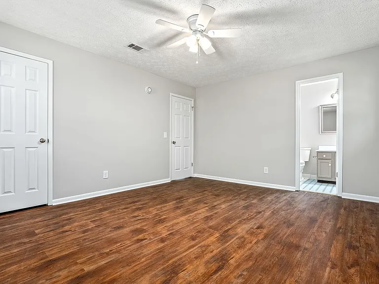307 Lancaster Ave — Photo 11
