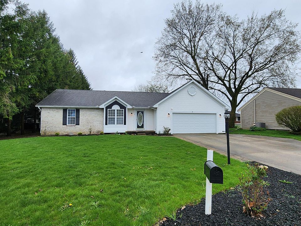 1st image of 9 Hermitage Ln