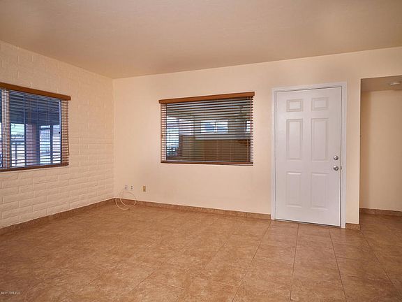 4th image of 285 N Calle Del Diablo