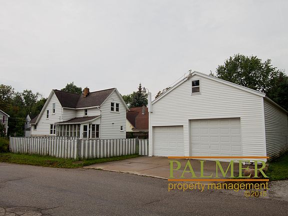 5th image of 561 Lydia St NE
