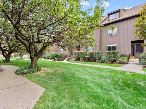 455 Hope St APT 1C
