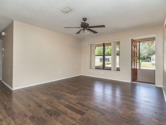 3rd image of 1220 Overlook Ter