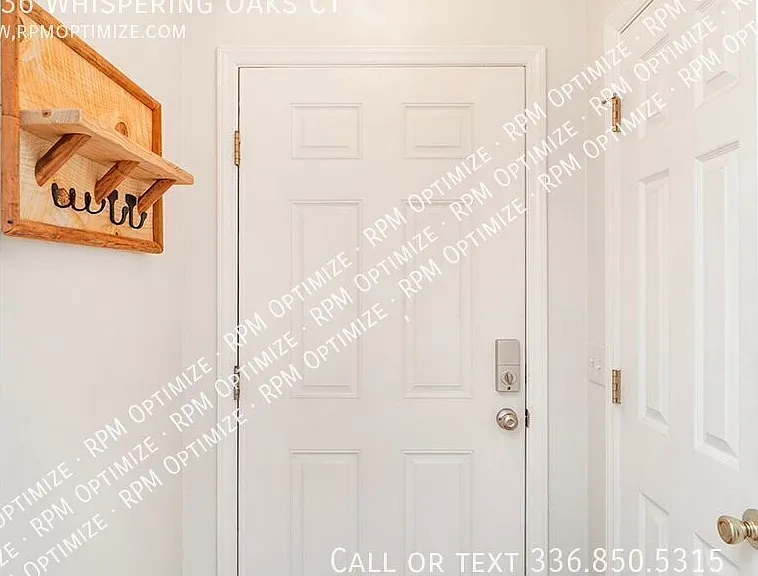 4036 Whispering Oaks Ct — Photo 12