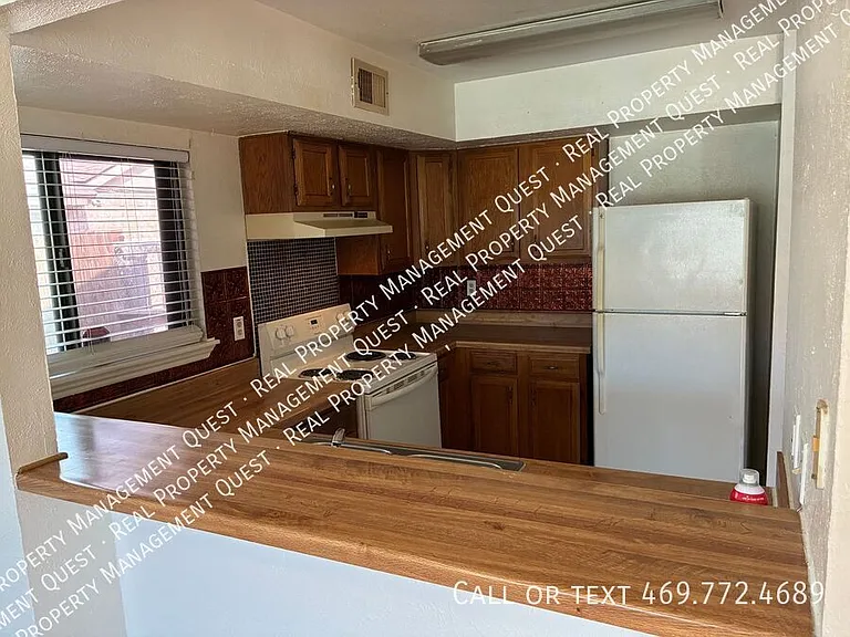 2402 Sunflower Dr — Photo 6