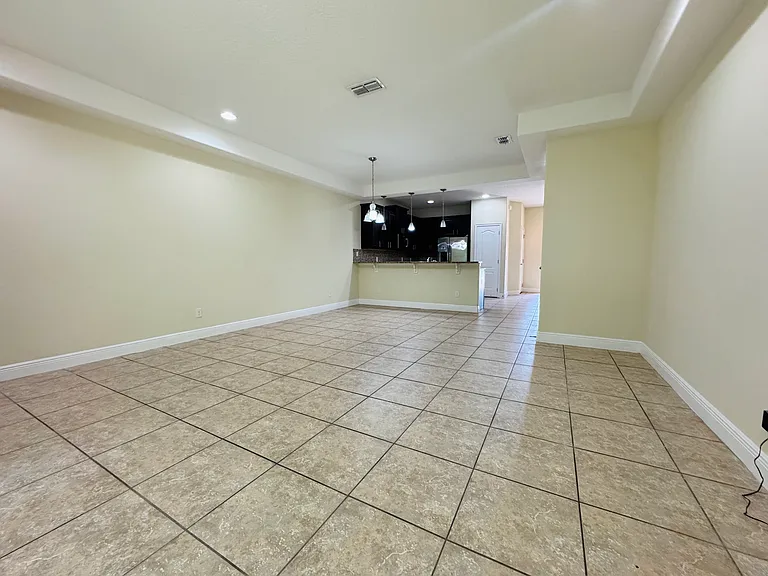 8163 Roseville Blvd — Photo 6