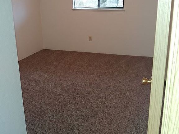 3rd image of 7106 NE Hazel Dell Ave APT 35