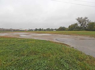 1724 E 29th St, Muncie, IN 47302