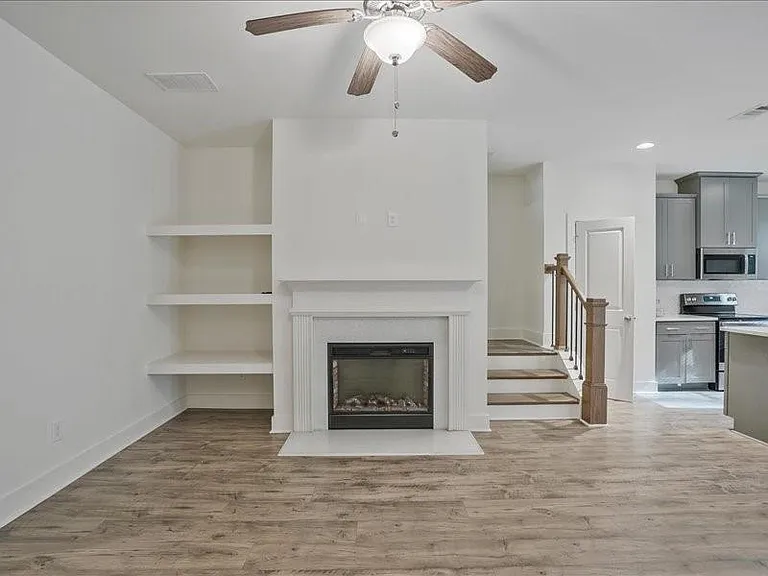 1809 Edgehill Dr — Photo 8