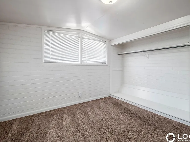 1180 E 560 N — Photo 18