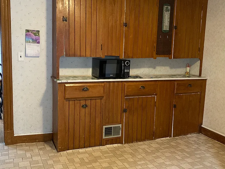 28 Petrie St #1 — Photo 4