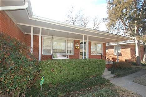 1st image of 2608 Manchester Dr