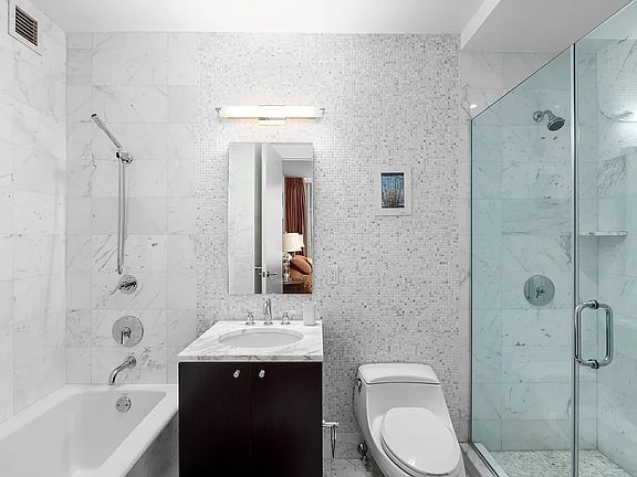 5th image of 4630 Center Blvd APT 312