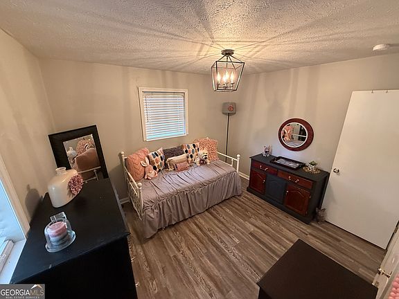 4th image of 1509 E 20th Ave