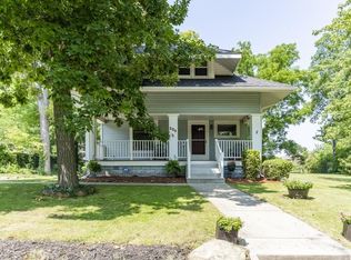 506 S College St, Angola, IN 46703
