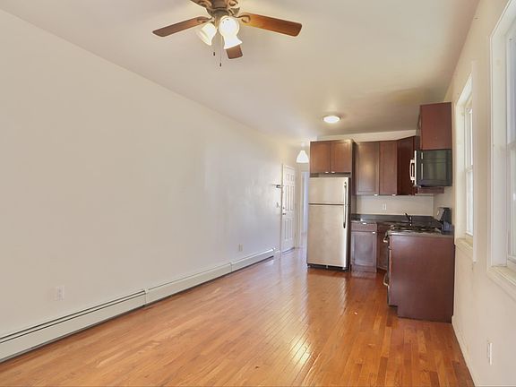 4th image of 79 Beacon Ave APT 3