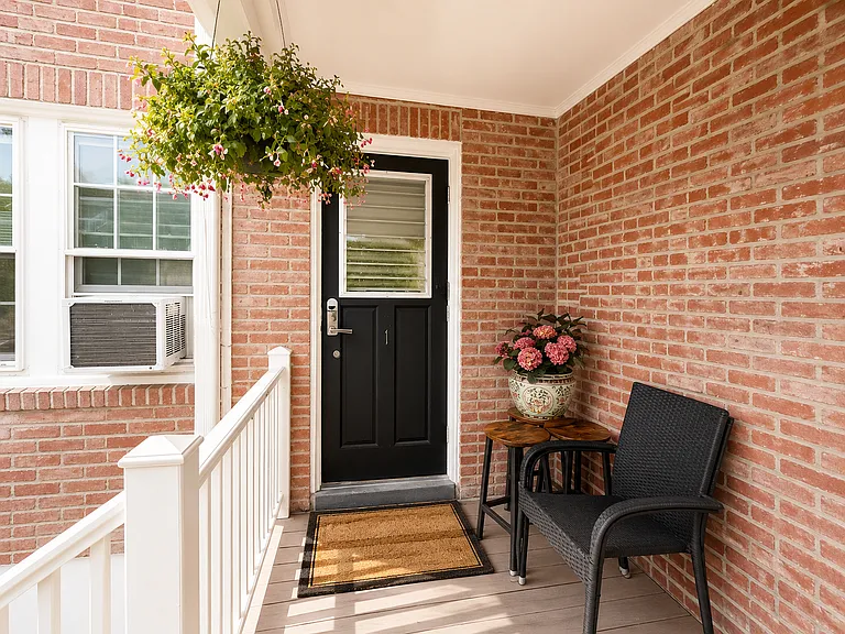 17 Hammond Pond Pkwy #1 — Photo 15