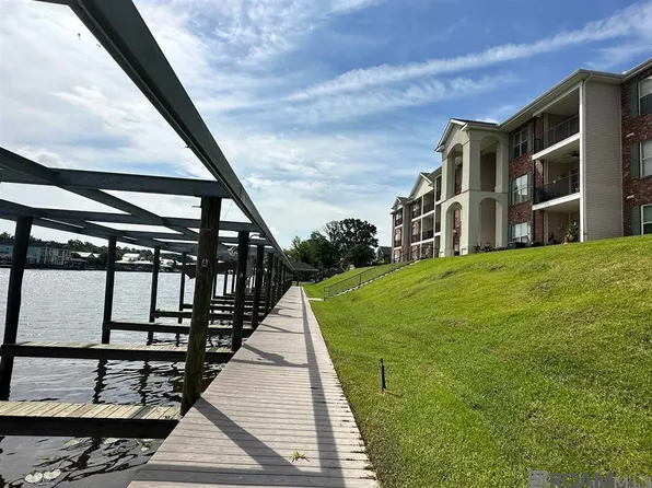 12386 River Highlands Dr Unit T, Saint Amant, LA 70774