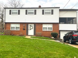 320 Fernledge Dr, New Kensington, PA 15068