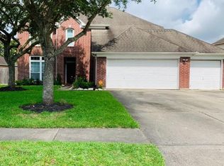 2203 Waters Edge Ln, League City, TX 77573