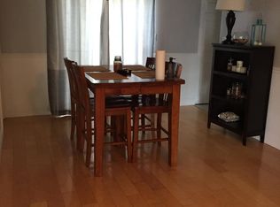 9073 W Swan Cir, Saint Louis, MO 63144