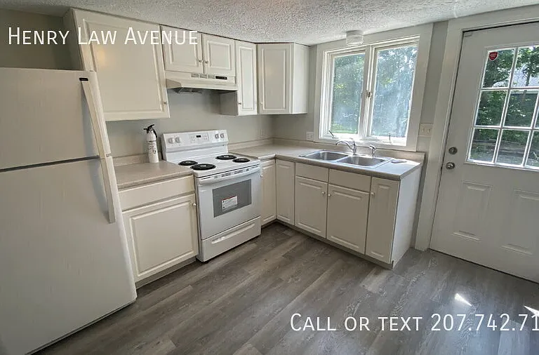 95 Henry Law Ave — Photo 3