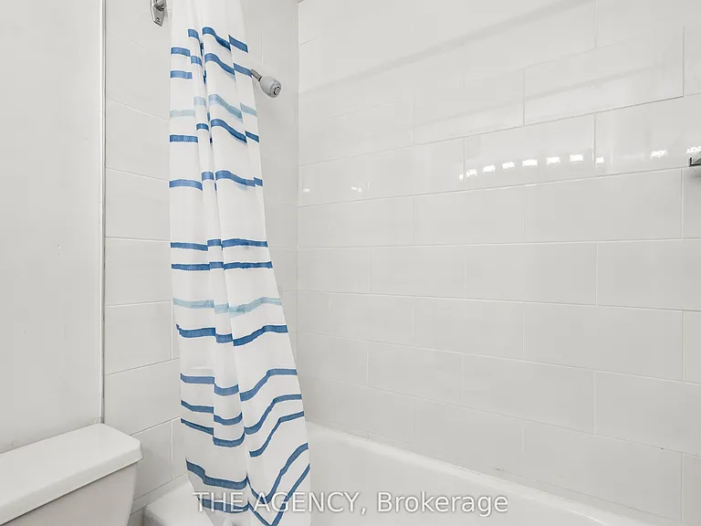 2360 Dundas St W #2816B — Photo 15