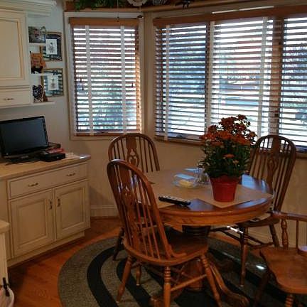 4th image of 34 Rose Ct #3H4