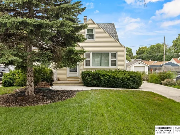 5627 Frances St, Omaha, NE 68106