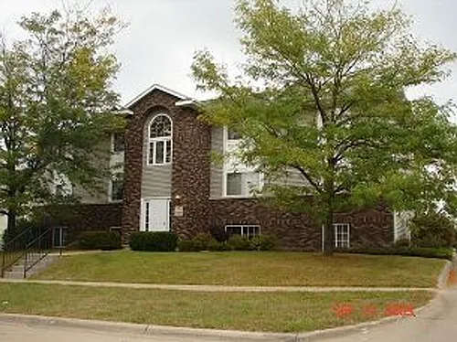 156 W Side Dr Photo 1