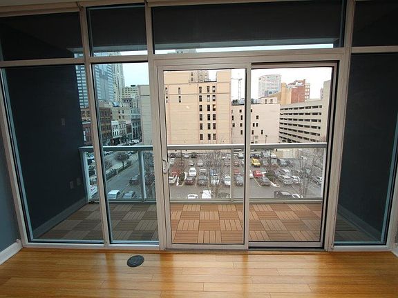 4th image of 100 E Gay St Unit 506