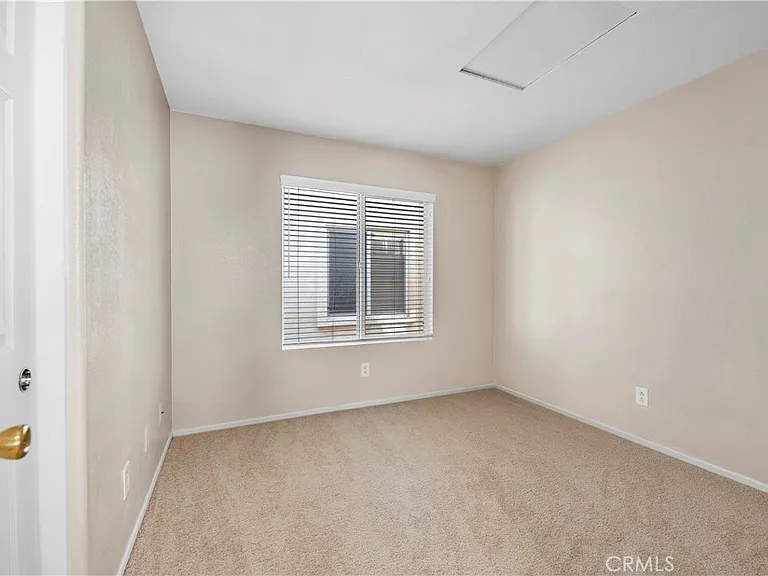 42144 Veneto Dr — Photo 19